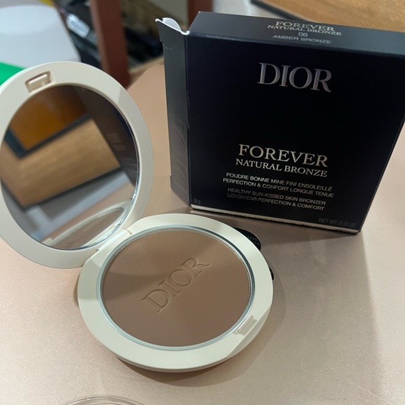 NIB DIOR 06 NATURAL POWDER BRONZER 😍 - Picture 4 of 5